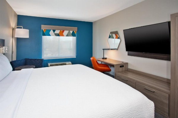 Holiday Inn Express Augusta North image 22